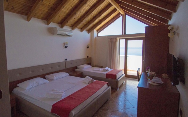 Paradise Lukova Hotel