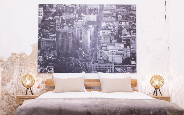 Passage, spacious apartment in historic center