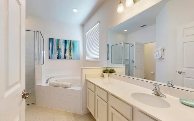 Helen's Luxury Providence Vacation Home