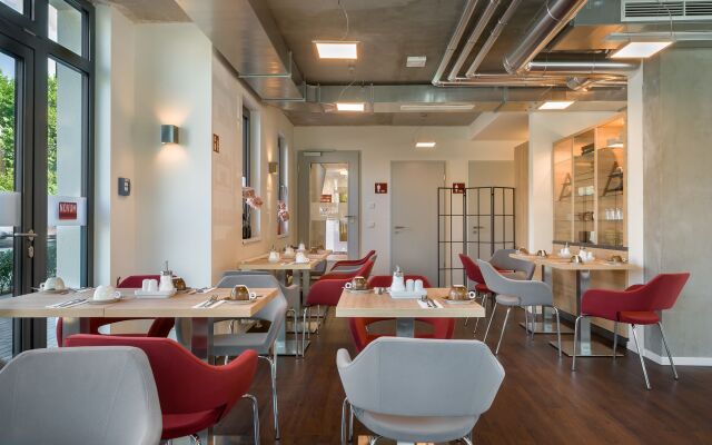 Signature East Hotel Apartment