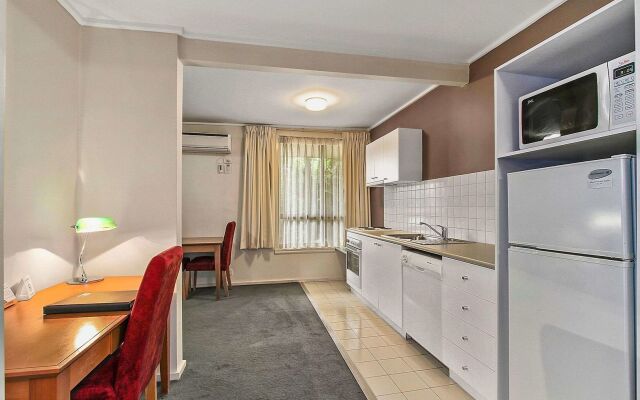 Knox International Hotel & Apartments