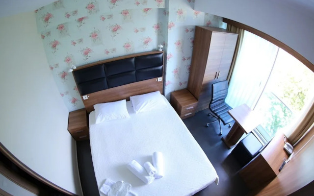 Bayraktar Hotel
