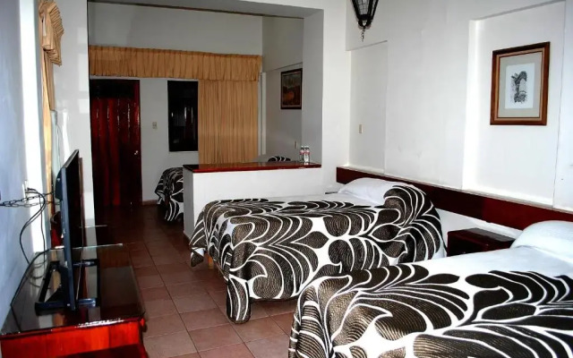 Hotel Posada Del Sol