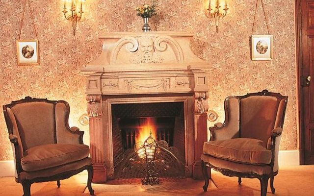 Château De Vault De Lugny