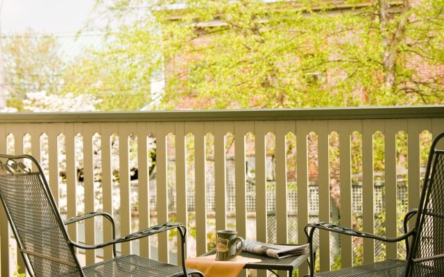 Lambertville House
