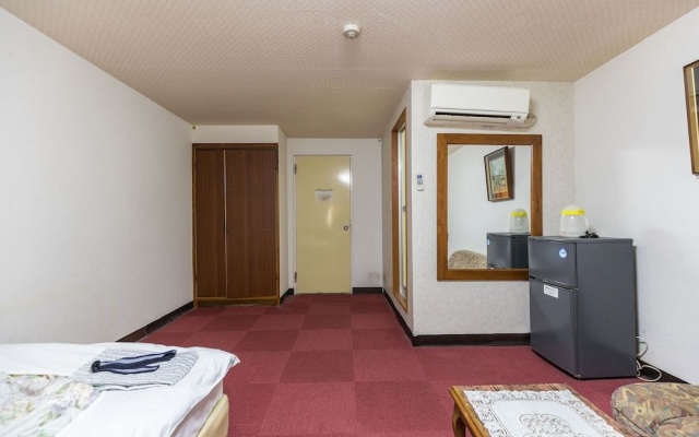 OYO Joetsu Central Hotel Takada-Nakamachi – Guest Rooms – Joetsu