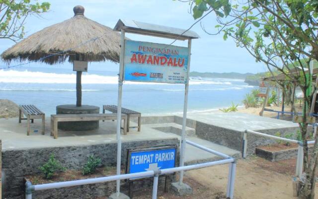 Penginapan Awandalu by ZUZU