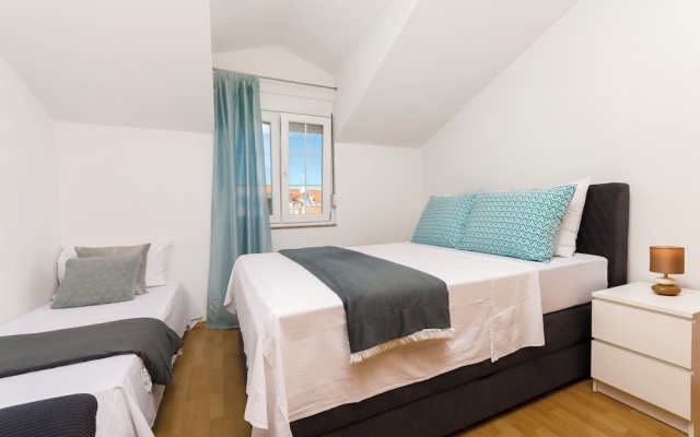 Apartments Ani