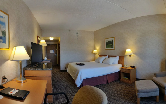 Humphry Inn & Suites