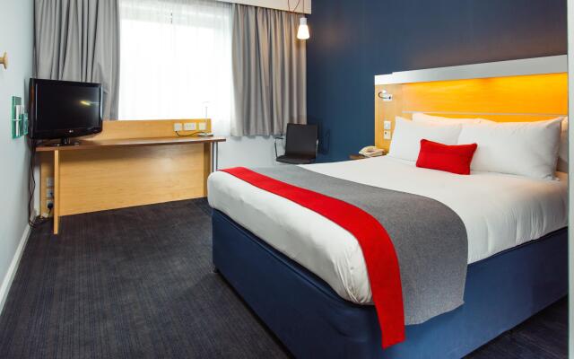 Holiday Inn Express Hemel Hempstead, an IHG Hotel