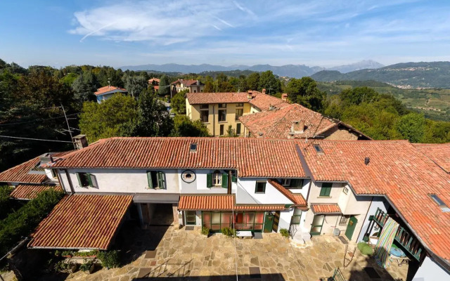 The Montevecchia Home - Frida Apartment