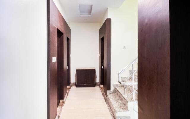 OYO 12770 Hotel Mirage Residency