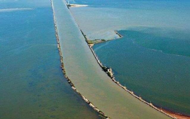 apartament 2 camere semidecomandat "LA GICU"