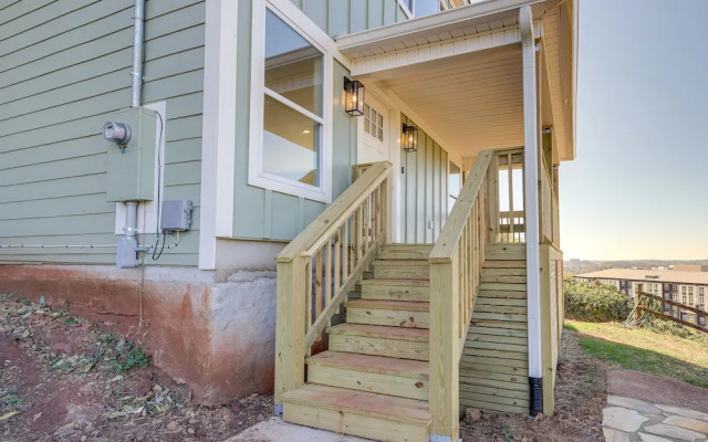 Hilltop Tennessee Retreat: Neyland Stadium Views!