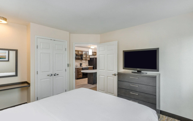 Candlewood Suites Secaucus - Meadowlands, an IHG Hotel