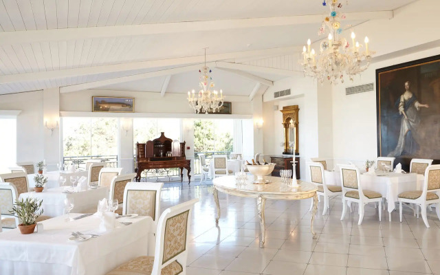 Mandola Rosa at Riviera Olympia, A Grecotel Resort to Live