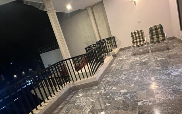 Stay Inn Guest House