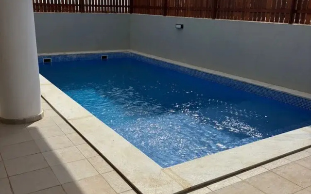 Joli Beach House - Charming Third Floor T1 Center - With Balcony — фото 5