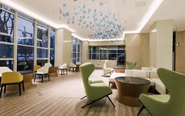 Neijiang International Hotel（Sports Center store）