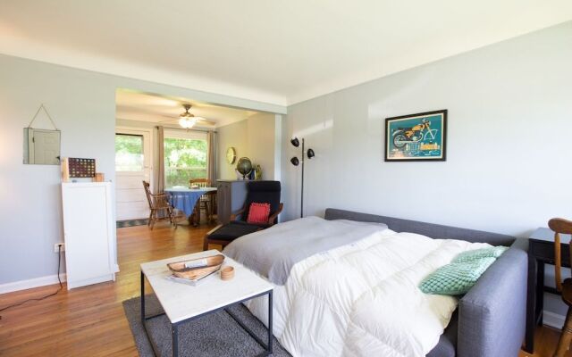 Two Bedroom West Stadium Bungalow - Unit 524