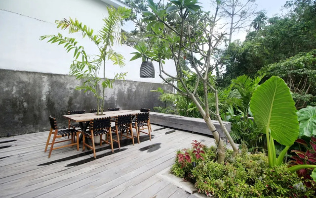 Villa Leceni Canggu by Nakula