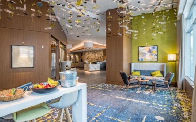 Global Luxury Suites at Woodmont Triangle South