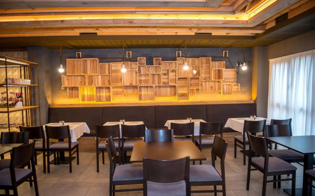 Apartahotel & Spa Jacetania