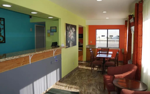 Apex Inn