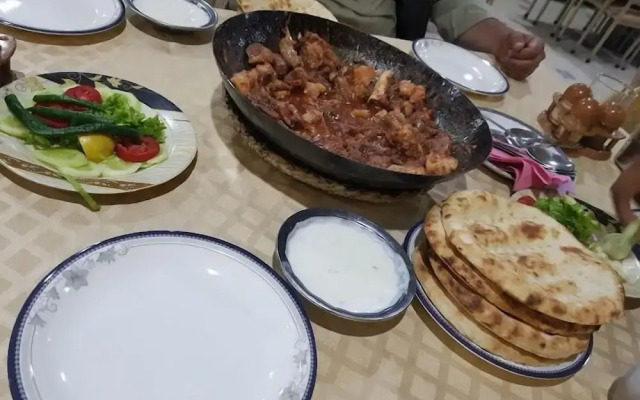 Hotel Spogmay & Kehkeshan Restaurent