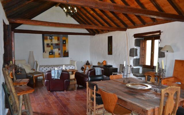 Traditional Canarian Country House B&B