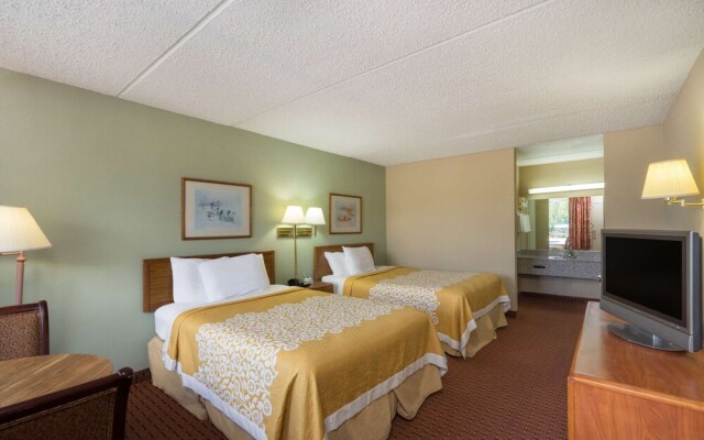 Days Inn by Wyndham Hurricane Mills