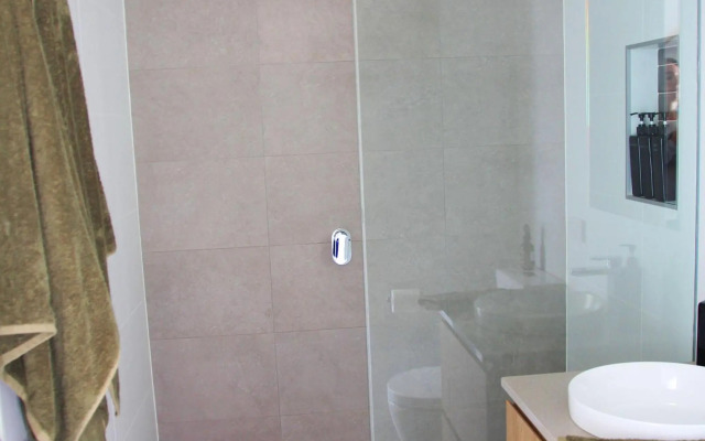 Spuren 4 of 2 Echidna Place East Jindabyne