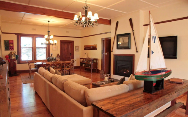 Boathouse - Birks River Retreat - Birks Harbour