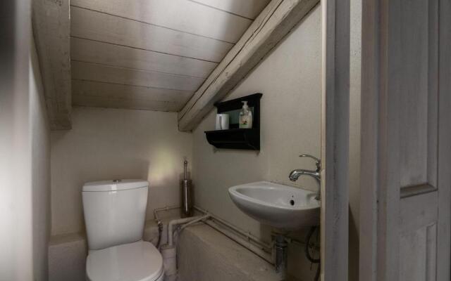 Rustic Escape, Agios Markos