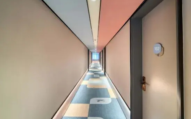 HanTing Hotel (Hangzhou Xiaoshan Airport Area)