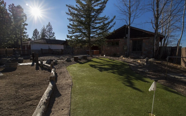 Lakefront Home, Private Hot Tub,marina..