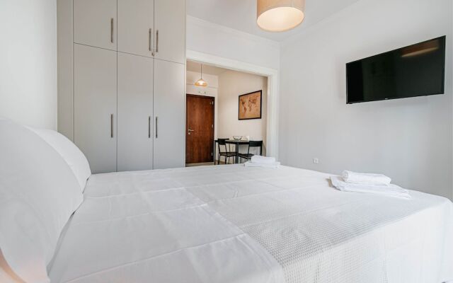 Alex Home by Corfuescapes