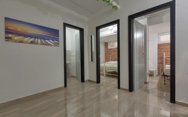 3158 Sterlizia House by Barbarhouse