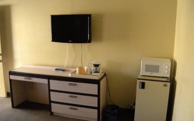 Lone Pine Budget Inn