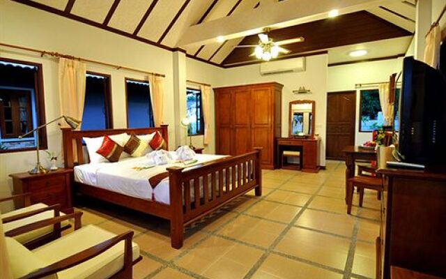 Chalong Villa Resort & Spa