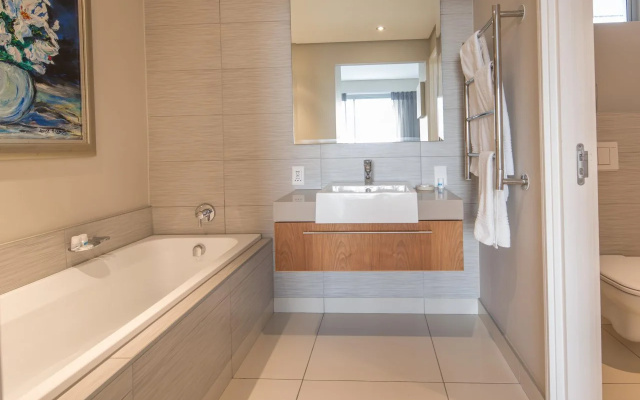 Aha Harbour Bridge  & Suites