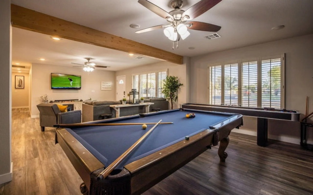 Scottsdale Osborn 3 Bedroom Home by RedAwning