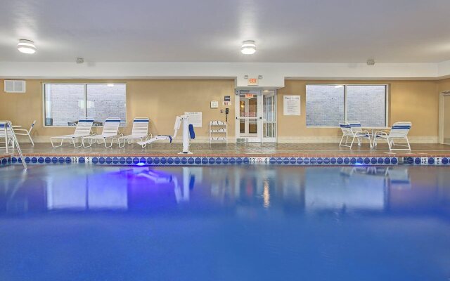 Holiday Inn Express & Suites Somerset Central by IHG