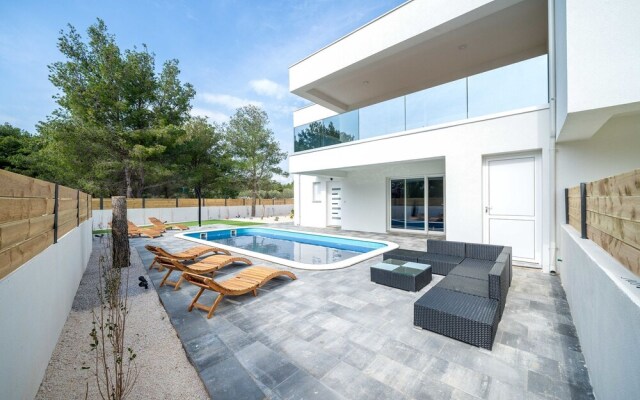 Grand Villa in Vodice With Private Swimming Pool