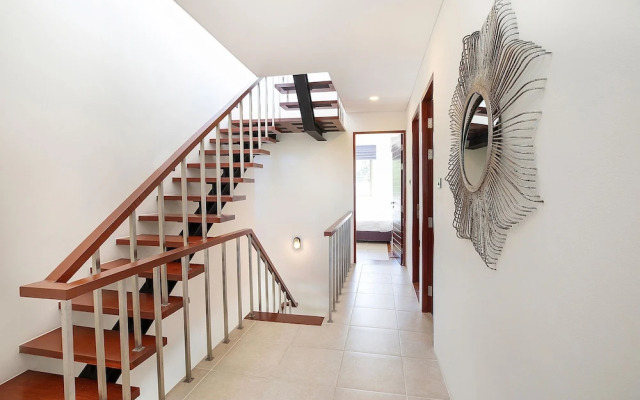 Stylish 3BR Pool Access Villa Argent 9