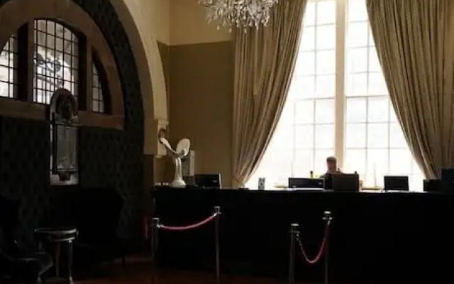 White Star Line Hotel