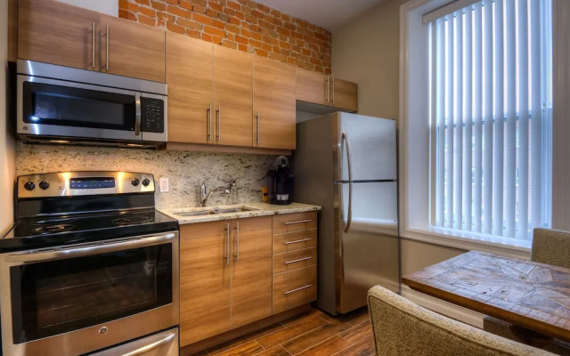 Western Hotel & Executive Suites