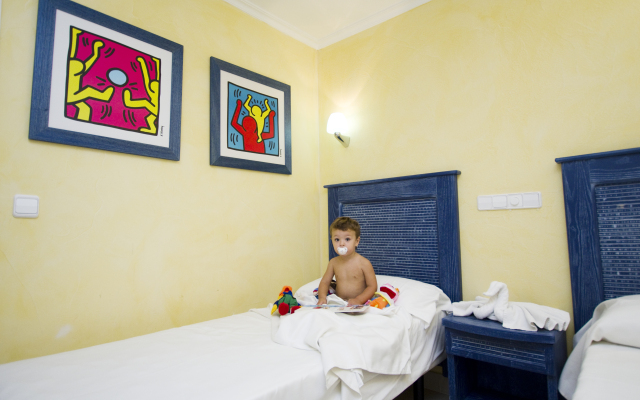 Royal Son Bou Family Club