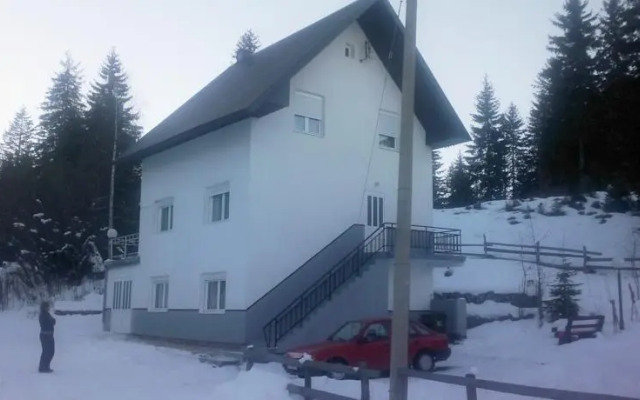 Guest House Kavedžić