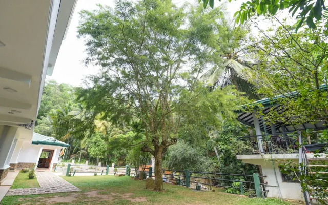 OYO 279 Rivelka Garden Resort